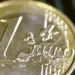 Euro sobe face ao dólar para 1,1231 dólares 2026