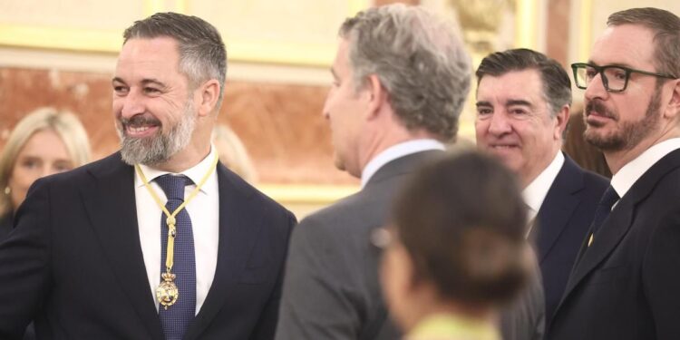 Feijóo y abascal pactan en el senado que vox se retire en seis provincias y el pp en tres 2026 - justicia - iustitia. Bg Feijóo y abascal pactan en el senado que vox se retire en seis provincias y el pp en tres 2026