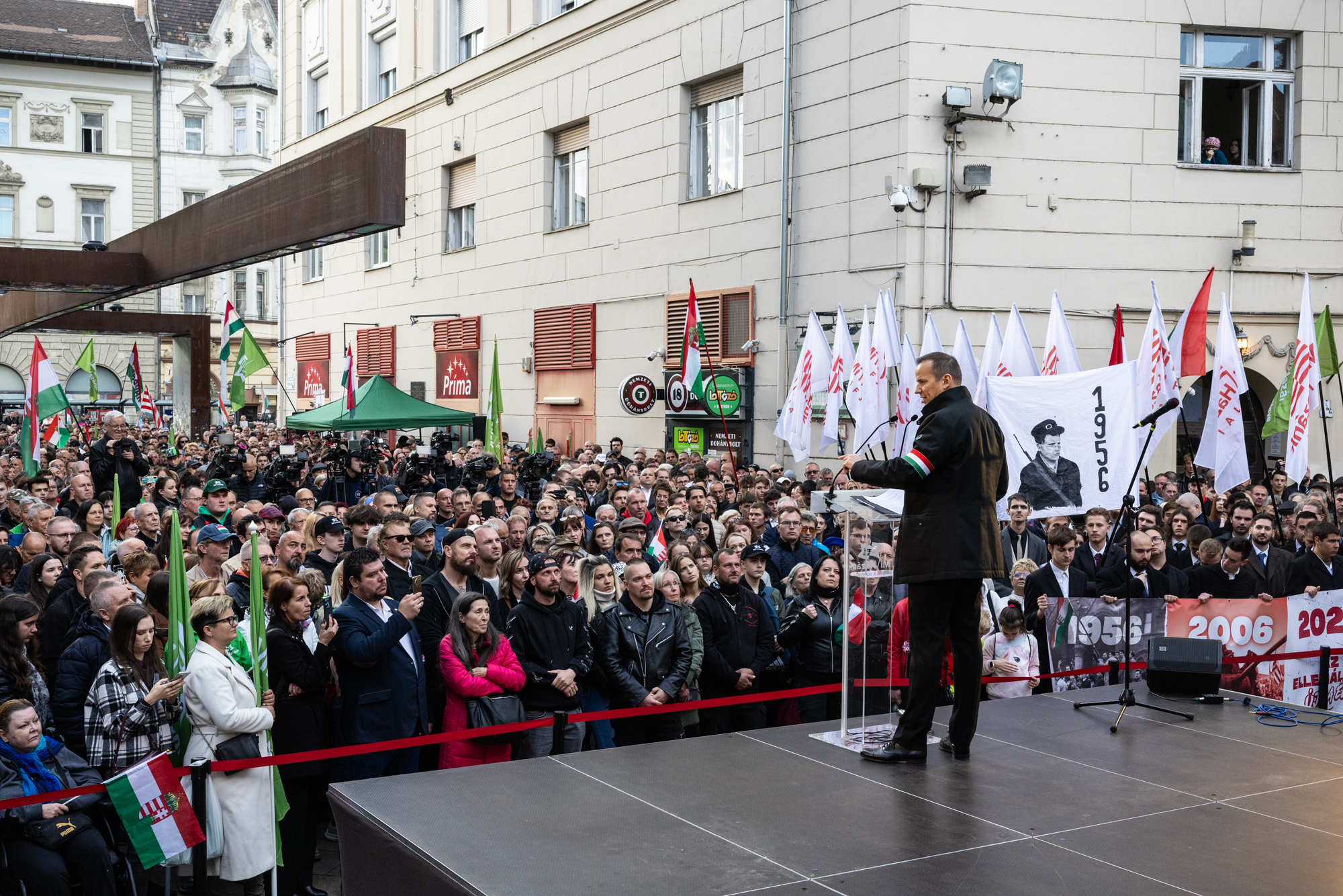 Toroczkai felpörgette a magyarométert a corvin közben a mi hazánk elnöke, majd nemzeti ellenállást hirdetett egy társasjáték miatt 2026 felp rgette magyarom tert corvin zben haz eln majd nemz 1 toroczkai a hatalom érdekében népét feláldozó ukrán elnökről,a farkas módjára... Iustitia. Bg felpörgette a magyarométert a corvin közben a mi hazánk elnöke, majd nemzeti ellenállást hirdetett egy társasjáték miatt 2026 2026-10-23 18:09:04 igazságszolgáltatás - iustitia. Bg toroczkai