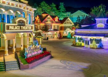 DC Getaway: Dolly Parton’s Dollywood lights up Tennessee this Christmas 2026