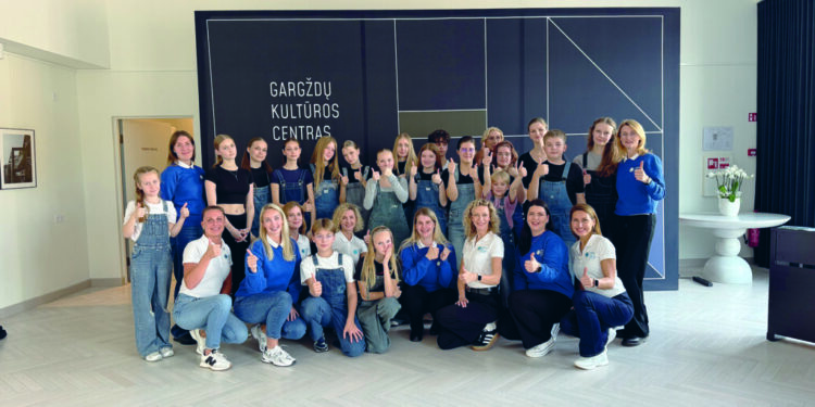 Globojamų vaikų subyrėjęs pasaulis – jaunųjų telšiškių spektaklyje gargžduose 2026