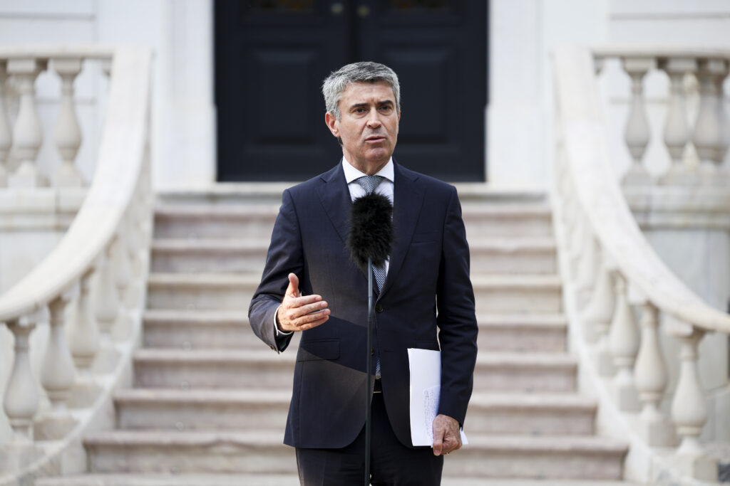 Habitação: carneiro desafia montenegro a pôr lei das rendas na gaveta 2026 - justiça - iustitia. Bg Lei das rendas habitação: carneiro desafia montenegro a pôr lei das rendas na gaveta 2026 habita carneiro desafia montenegro lei das rendas gavet lei das rendas o líder socialista desafiou, esta quarta-feira, o primeiro-ministro a “pôr na gaveta” a lei das rendas e construir... Iustitia. Bg habitação: carneiro desafia montenegro a pôr lei das rendas na gaveta 2026 2026-10-21 21:02:33 justiça - iustitia. Bg lei das rendas