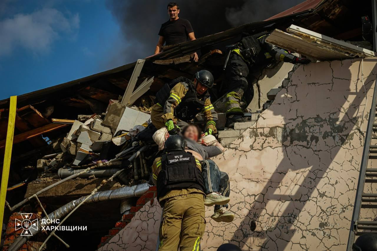 У харкові внаслідок російського обстрілу 5 людей загинули, 59 постраждали 2026 - справедливість - юстиция Фотол: дснс харківщини
