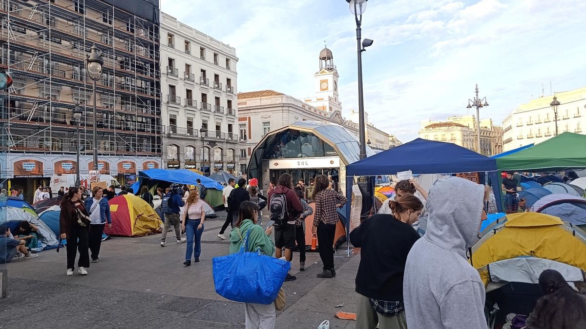 La entrada a la ballena de sol durante las acampadas