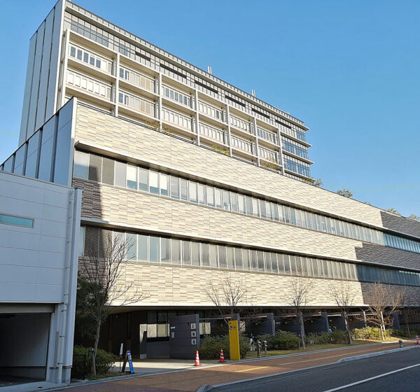 市民の審判で馴れ合い議会に風穴を 来年1月に迫る下関市議選 新人乱立の趨勢 市民の審判で馴れ合い議会に風穴を　来年1月に迫る下関市議選　新人乱立の趨勢　水面下では熾烈なバトルも 2026 huini ruxia renluan xiadeha 2026 1 市民の審判で馴れ合い議会に風穴を 来年1月に迫る下関市議選 新人乱立の趨勢 （2026年9月23日付掲載）
市長・副市長と市議らの記念写真（2023年2月27日、下関市議会）
<span style="font-family: arial, helvetica,... Iustitia. Bg 市民の審判で馴れ合い議会に風穴を　来年1月に迫る下関市議選　新人乱立の趨勢　水面下では熾烈なバトルも 2026 2026-10-05 08:38:39 正義 市民の審判で馴れ合い議会に風穴を 来年1月に迫る下関市議選 新人乱立の趨勢