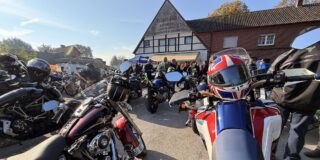 Hunderte biker fahren für schwerkranke kinder: spendenaktion am drügen pütt bewegt haltern 2026 - iustitia. Bg - gerechtigkeit Hunderte biker waren am sonntag (4. 10. 26) zum drügen pütt gekommen, um an der spendenfahrt teilzunehmen.