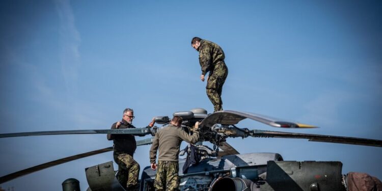 Hungarian Pilot Leads International Military Helicopter Training Course in Pápa 2026