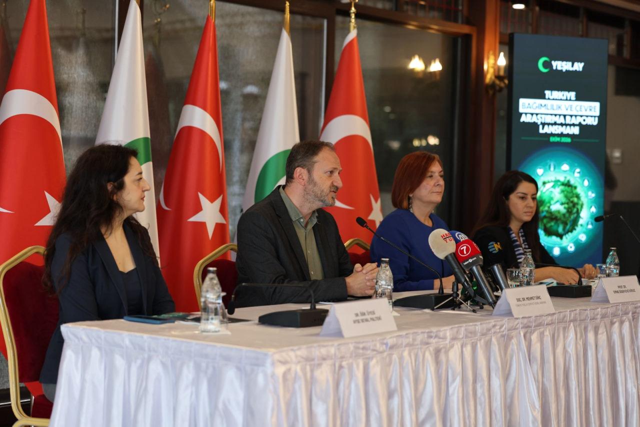 Yeşilay'dan yeni rapor! Bağımlılığın görünmeyen yüzünü ele aldılar 2026 - adalet - iustitia. Bg Araştırma sonuçlarına göre bağımlılık azaltıldığı takdirde doğayı da korumuş oluyoruz