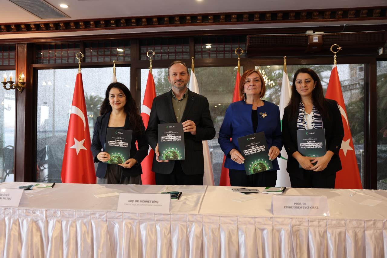 Yeşilay'dan yeni rapor! Bağımlılığın görünmeyen yüzünü ele aldılar 2026 - adalet - iustitia. Bg Türkiye yeşilay cemiyetinin öncülüğünde hazırlanan 'türkiye bağımlılık ve çevre araştırma raporu' ile 'yeşilay atık sulardaki psikoaktif maddelerin çevreye etkisi araştırması' sonuçları kamuoyu ile paylaşıldı