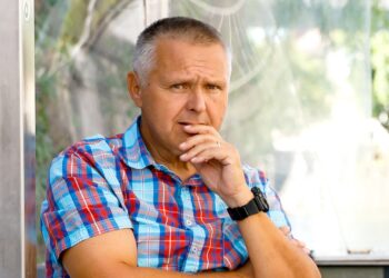 (intervju) izr. Prof. Dr. Anton velušček, arheolog, raziskovalec in znanstveni svetnik: “name je trajen vtis naredilo vodenje iznosa posmrtnih ostankov ljudi, ki so bili vrženi v krimsko jamo. ” 2026