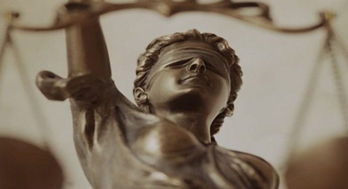 Искат постоянен арест за 14-годишния, обвинен за убийството на майка си в пловдив 2026 - юстиция Искат постоянен арест за 14-годишния, обвинен за убийството на майка си в пловдив 2026
