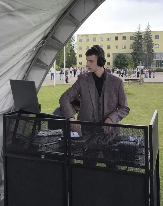 Jaunimo šiurpnakčio diskoteka – jaunimo kuriamas vakaras salų dvare 2026 iurpnak diskoteka jaunimo kuriamas vakaras sal dvare 20 8 jaunimo iustitia. Bg gimtasis rokiškis
spalio 30-osios vakarą salų dvare vyks šiurpnakčio diskoteka, į kurią nuo 20 val. Kviečiami 14–20 metų jaunuoliai. Rokiškio jaunimo centre veikianti... Šiurpnakčio diskoteka – jaunimo kuriamas vakaras salų dvare 2026 2026-10-16 06:45:56 teisingumas - iustitia. Bg jaunimo