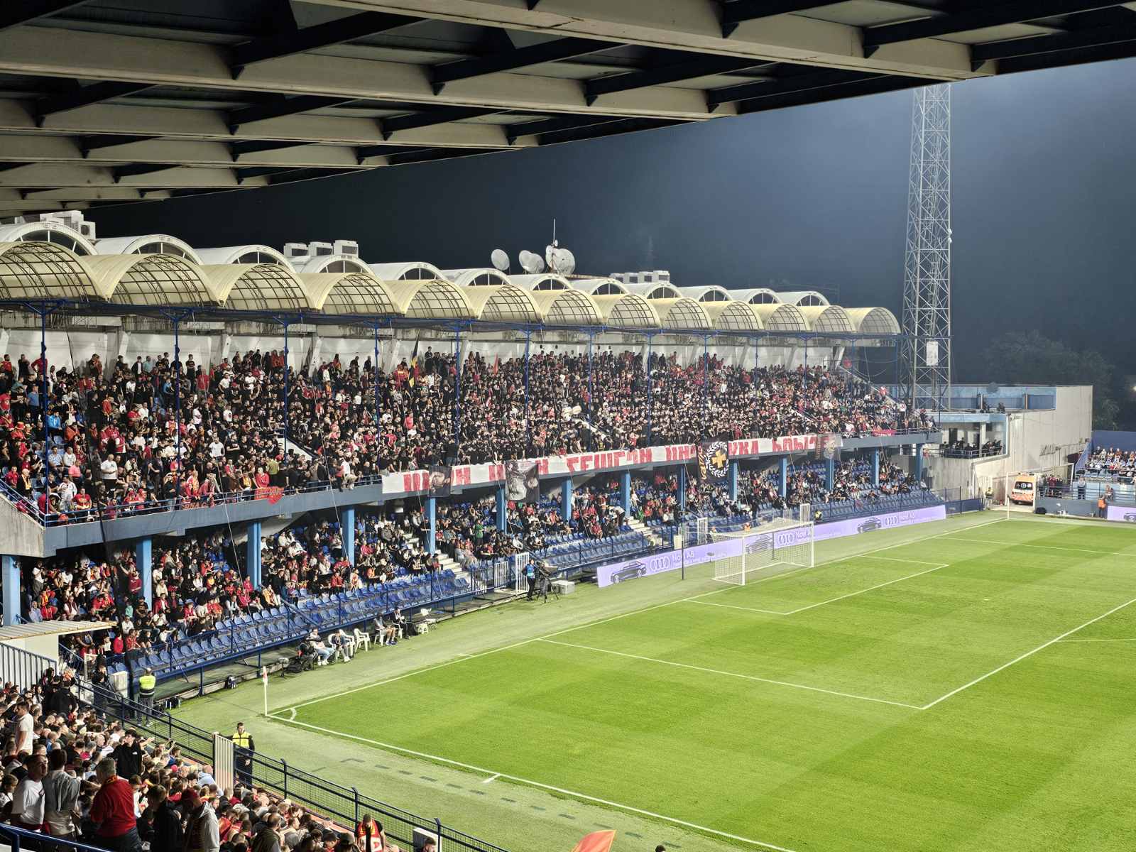 Uživo: crna gora – jermenija 0:0, isključen lončar 2026 - правда - юстиция Crna gora jermenija uživo: crna gora – jermenija 0:0, isključen lončar 2026 ivo crna gora jermenija isklju lon 2026 1 crna gora jermenija crnogorska fudbalska reprezentacija susretom sa jermenijom zatvara ovaj mini ciklus utakmica u ligi nacija, a... Iustitia. Bg uživo: crna gora – jermenija 0:0, isključen lončar 2026 2026-10-05 21:03:11 правда - юстиция crna gora jermenija