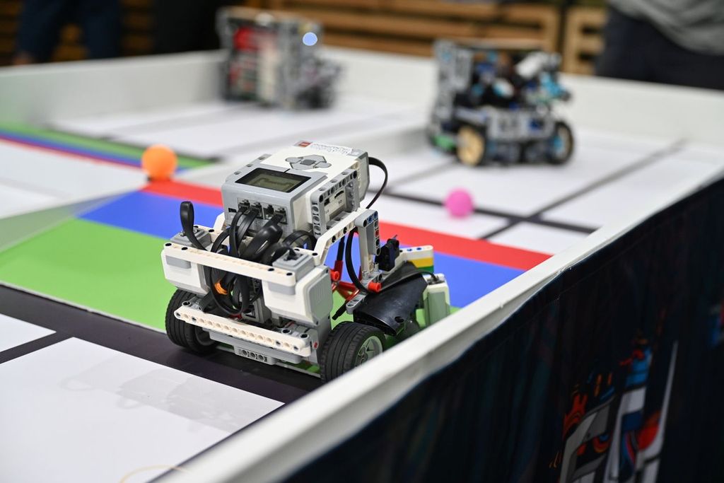 Edutus egyetem újra magyarországra hoznák a robotika-világbajnokságot, már folynak az egyeztetések 2026 jra magyarorsz gra hozn robotika vil gbajnoks got folyn 1 edutus egyetem kaliforniában győztek a magyar fiatalok, most újabb világdöntőt hoznának hazánkba. Újabb robotika-világbajnokság... Iustitia. Bg újra magyarországra hoznák a robotika-világbajnokságot, már folynak az egyeztetések 2026 2026-10-13 18:33:34 igazságszolgáltatás - iustitia. Bg edutus egyetem