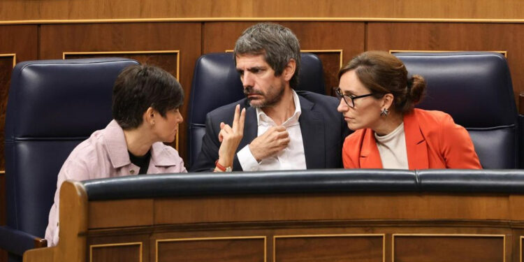 Junts y podemos mantienen en vilo al gobierno sin desvelar si apoyarán los decretos de vivienda 2026 - justicia - iustitia. Bg Junts y podemos mantienen en vilo al gobierno sin desvelar si apoyarán los decretos de vivienda 2026