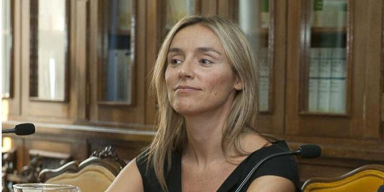 Un juzgado abre una causa contra la autora de la instrucción sobre la ley de nietos tras una querella de hazteoír  2026