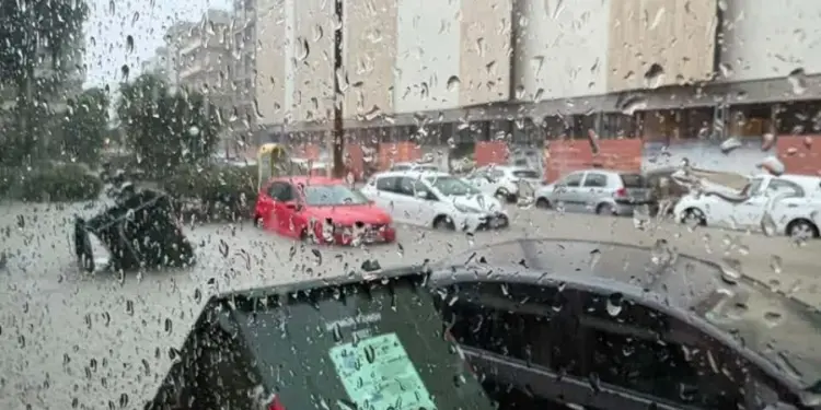 Η κακοκαιρία «πνίγει» τη ρόδο, τρομερές εικόνες, σε πλήρη επιφυλακή οι αρχές 2026