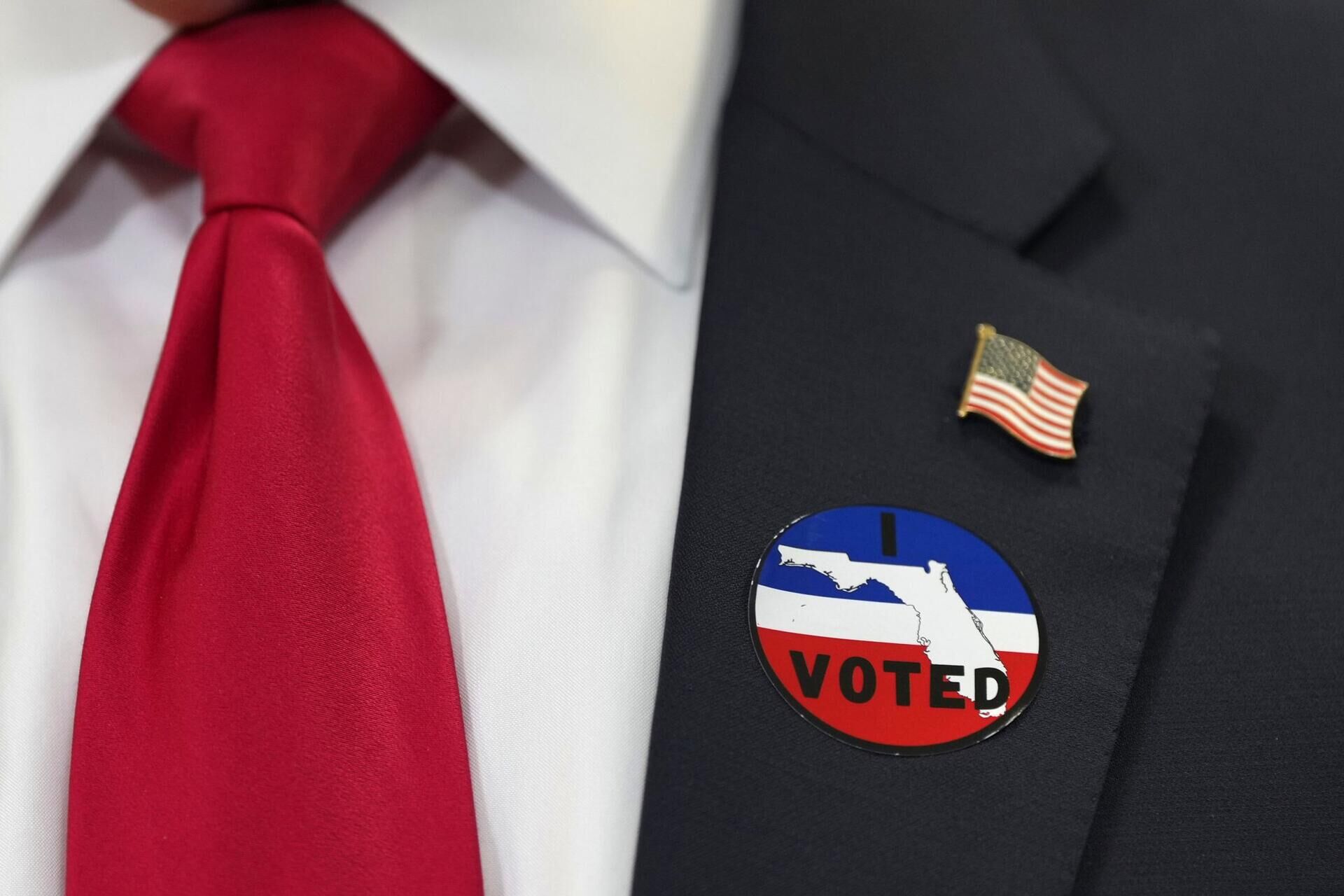 Kam persönlich trump er kam persönlich: trump hat stimme für midterms abgegeben 2026 kam pers nlich trump hat stimme midterms abgegeben 2026 1 kam persönlich trump verfasst von:dpa us-präsident donald trump hat vorzeitig seine stimme für die parlamentswahlen abgegeben. Mit... Iustitia. Bg er kam persönlich: trump hat stimme für midterms abgegeben 2026 2026-10-25 00:03:00 iustitia. Bg - gerechtigkeit kam persönlich trump