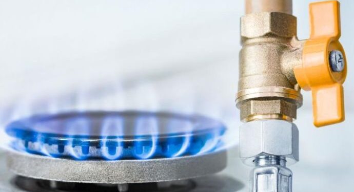 Кевр отряза „булгаргаз“ за по-голямо увеличение: газът поскъпва с близо 6% през октомври 2026