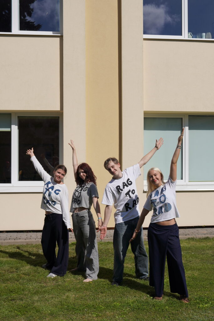 Kokia tikroji tavo kokia tikroji tavo drabužio kaina atverk akis su „erasmus+“ 2026 kokia tikroji tavo drabu kaina atverk akis erasmus 2026 4 kokia tikroji tavo iustitia. Bg tiek tekainuoja, greit galėsiu išmesti, juk aš vienas didelės įtakos nedarau“ – ar tikrai? Vartotojiškumas tapo norma, o mes dažnai net nesuvokiame, kokią kainą už tai... Kokia tikroji tavo drabužio kaina atverk akis su „erasmus+“ 2026 2026-10-08 06:14:07 teisingumas - iustitia. Bg kokia tikroji tavo