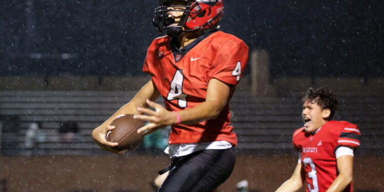 Lake view’s kaleb lovett owning the show in only his fourth year of football 2026