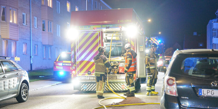 Larm om lägenhetsbrand i haga 2026