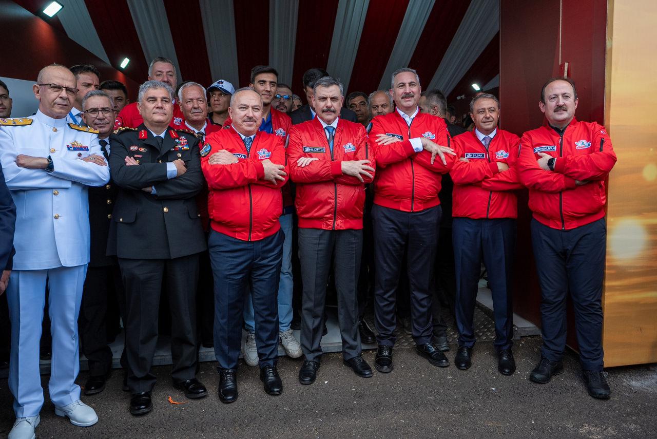 İçişleri bakanı çiftçi, teknofest güneydoğu'yu ziyaret etti 2026 - adalet - iustitia. Bg Çişleri bakanı çiftçi i̇çişleri bakanı çiftçi, teknofest güneydoğu'yu ziyaret etti 2026 leri bakan ift teknofest neydo ziyaret etti 2026 7 çişleri bakanı çiftçi anadolu ajansının (aa) "global i̇letişim ortağı" olduğu, sanayi ve teknoloji bakanlığı ile t3 vakfı yürütücülüğündeki... Iustitia. Bg i̇çişleri bakanı çiftçi, teknofest güneydoğu'yu ziyaret etti 2026 2026-10-04 02:03:00 adalet - iustitia. Bg çişleri bakanı çiftçi