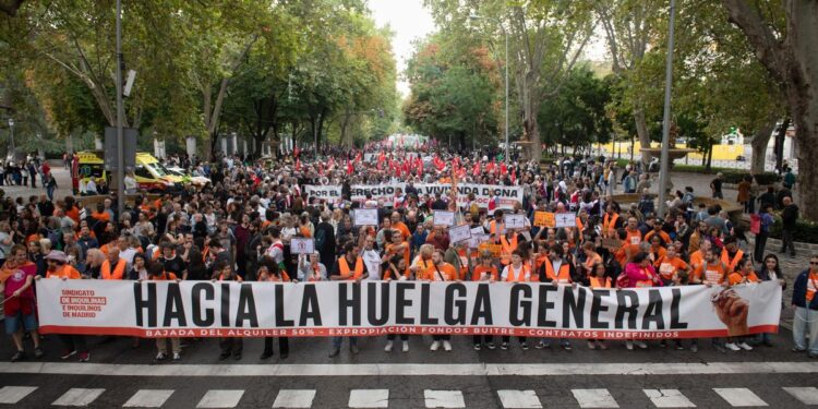 Última hora sobre las manifestaciones por la vivienda y de la acampada de sol, en directo: miles de personas toman las calles de madrid, valència, león y cádiz 2026