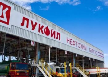 „лукойл нефтохим бургас“: няма риск от недостиг на дизел, докато рафинерията работи 2026