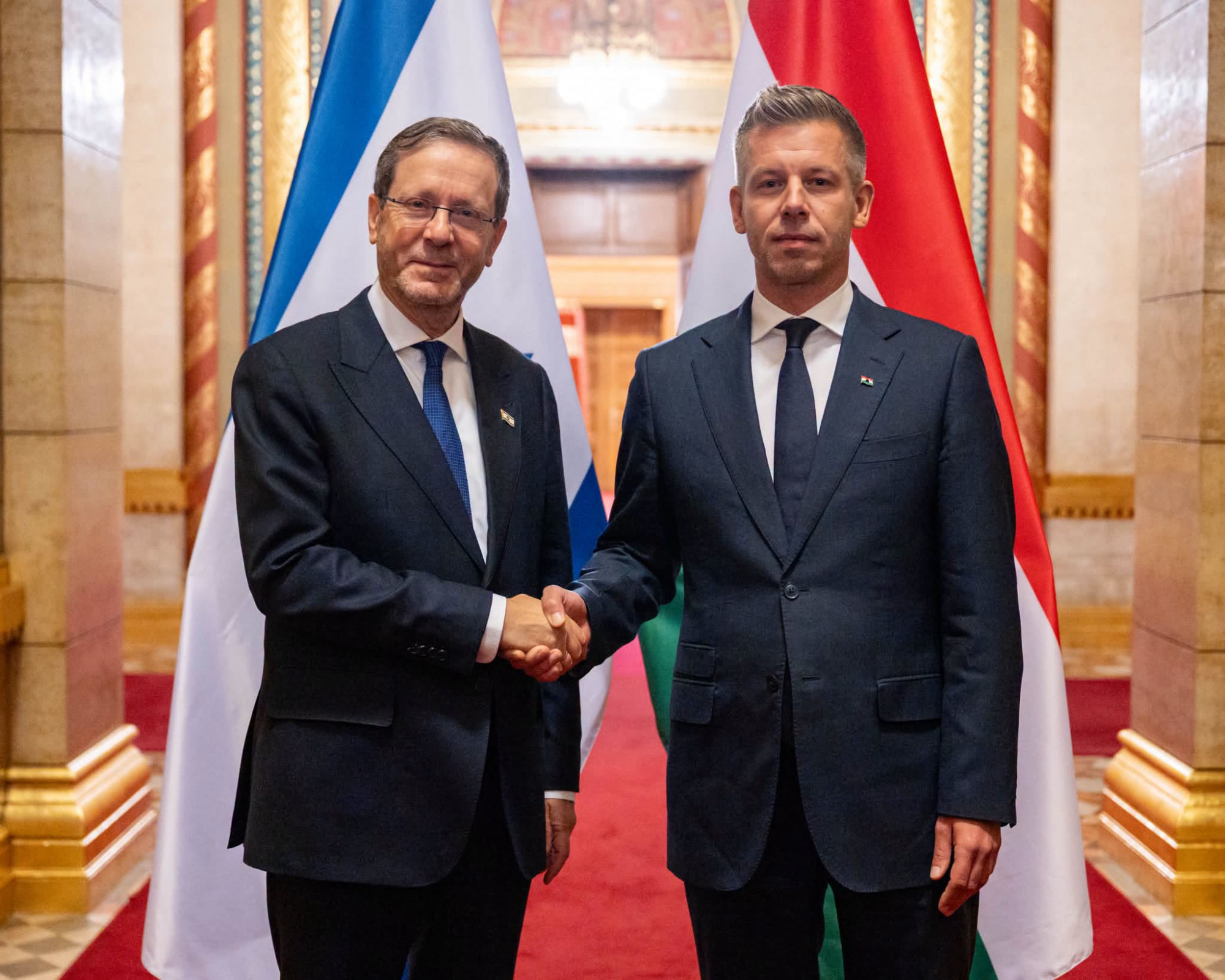 Magyar péter budapesten fogadta az izraeli elnököt 2026 - igazságszolgáltatás - iustitia. Bg Magyar péter budapesten magyar péter budapesten fogadta az izraeli elnököt 2026 magyar ter budapesten fogadta izraeli eln 2026 magyar péter budapesten izrael elnökét, jichák hercogot fogadtam ma budapesten – írta <a href="https://www. Facebook. Com/photo? Fbid=29459186327022435&set=a. 571632796204506&locale=hu_hu? Utm_source=rss_feed&utm_medium=rss&utm_campaign=rss_syndication"... Iustitia. Bg magyar péter budapesten fogadta az izraeli elnököt 2026 2026-10-20 17:01:05 igazságszolgáltatás - iustitia. Bg magyar péter budapesten