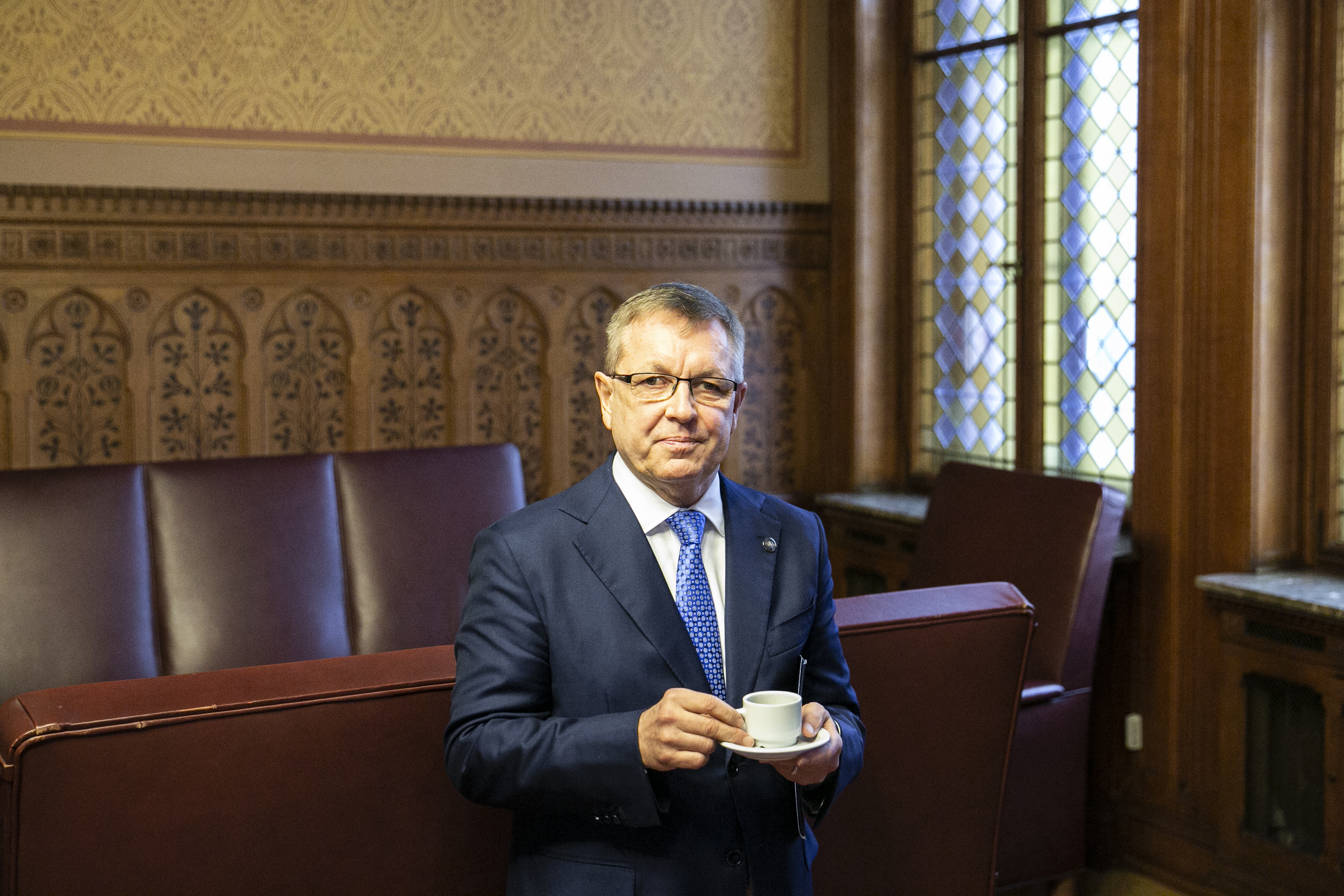 Matolcsy matolcsy györgy az „összes megtakarítását", 30 millió forintot ajánlott fel óvadékként, de a bíróság elutasította 2026 matolcsy rgy sszes megtakar quot milli forintot nlott f matolcsy harmincmillió forintos óvadékot ajánlott fel matolcsy györgy és ügyvédje,... Iustitia. Bg matolcsy györgy az „összes megtakarítását", 30 millió forintot ajánlott fel óvadékként, de a bíróság elutasította 2026 2026-10-23 19:20:05 igazságszolgáltatás - iustitia. Bg matolcsy