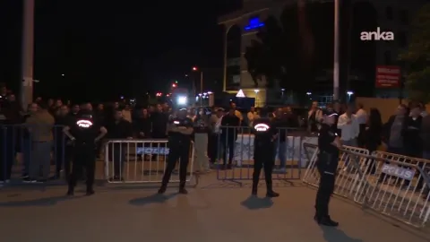 Mersin'de 3 belediye başkanına tutuklama talebi: abdullah özyiğit tutuklandı 2026 - adalet - iustitia. Bg Abdullah özyiğit mersin'de 3 belediye başkanına tutuklama talebi: abdullah özyiğit tutuklandı 2026 mersin belediye kan tutuklama talebi abdullah zyi tutuk abdullah özyiğit haber merkezi aralarında mersin büyükşehir belediye başkanı vahap seçer, yenişehir belediye başkanı abdullah... Iustitia. Bg mersin'de 3 belediye başkanına tutuklama talebi: abdullah özyiğit tutuklandı 2026 2026-10-05 22:56:25 adalet - iustitia. Bg abdullah özyiğit