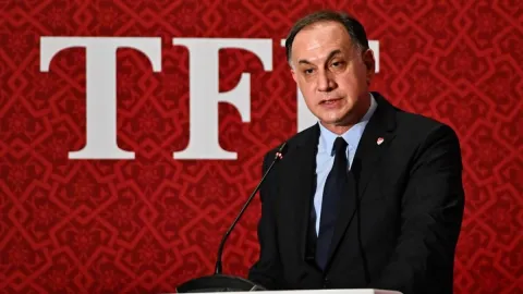 Mhk başkanı gündoğdu dahil 7 kişi tutuklama istemiyle hakimliğe sevk edildi 2026 - adalet - iustitia. Bg Merkez hakem kurulu mhk başkanı gündoğdu dahil 7 kişi tutuklama istemiyle hakimliğe sevk edildi 2026 mhk kan ndo dahil tutuklama istemiyle hakimli sevk edil merkez hakem kurulu haber merkezi i̇stanbul cumhuriyet başsavcılığınca yürütülen soruşturma kapsamında gözaltında bulunan mhk başkanı... Iustitia. Bg mhk başkanı gündoğdu dahil 7 kişi tutuklama istemiyle hakimliğe sevk edildi 2026 2026-10-03 05:31:35 adalet - iustitia. Bg merkez hakem kurulu