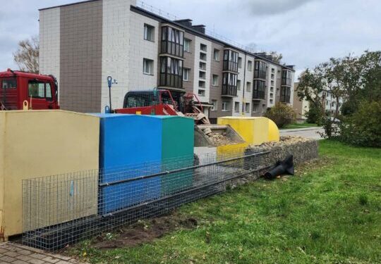 Miestas gražėja – pradėjo „slėpti“ konteinerius 2026