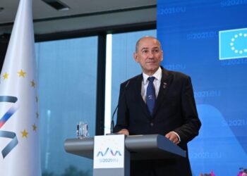 Po mnenju janše možnosti za dogovor o dolgoročnem proračunu eu do konca leta razmeroma majhne 2026