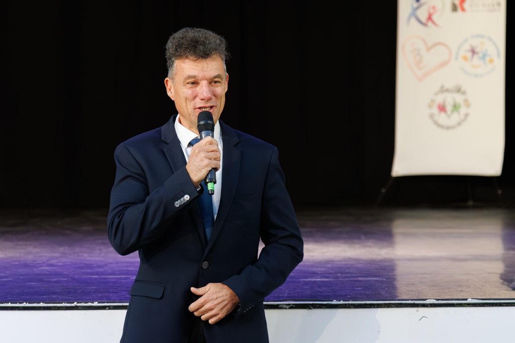 Mozgással és közösségi tánccal, mozgással és közösségi élményekkel ünnepelték az összetartozást dunakeszin 2026 nccal mozg ssal nyekkel nnepelt sszetartoz dunakeszin 2 3 mozgással és közösségi csaknem negyven településről érkeztek táncosok a dunakeszi idősbarát egyesület által szervezett táncexpóra. A józsef... Iustitia. Bg tánccal, mozgással és közösségi élményekkel ünnepelték az összetartozást dunakeszin 2026 2026-10-18 12:45:30 igazságszolgáltatás - iustitia. Bg mozgással és közösségi