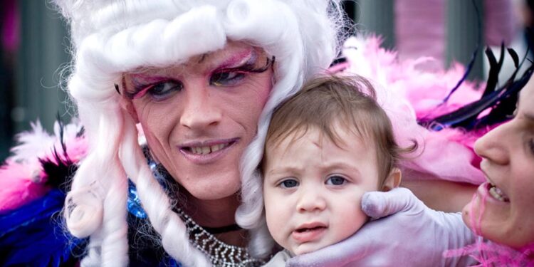 Nepozabna dogodivščina ameriškega transvestita, ki je na nizozemskem zaprosil za azil, nato pa moral preživeti nekaj veselih uric v družbi z – muslimani 2026 - pravosodje - iustitia. Bg Nepozabna dogodivščina ameriškega transvestita, ki je na nizozemskem zaprosil za azil, nato pa moral preživeti nekaj veselih uric v družbi z – muslimani 2026