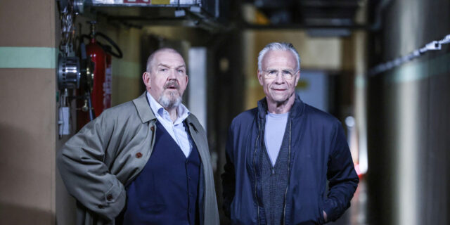 Neuer franken-tatort heute: „gottesgarten“ ist der erste fall für kommissarin rathgeber 2026 - iustitia. Bg - gerechtigkeit Die tatort-kommissare max ballauf (r, klaus j. Behrendt) und freddy schenk (l, dietmar bär) stehen in einem bunker.