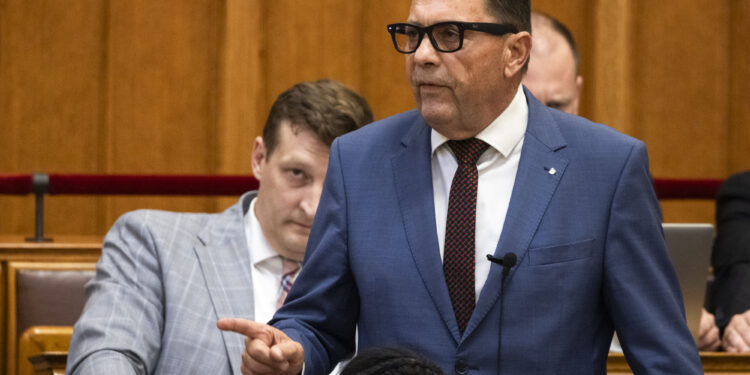 Norvégia betiltaná a kamerás szemüvegeket egyes nyilvános helyeken 2026 - igazságszolgáltatás - iustitia. Bg Norvégia betiltaná a kamerás szemüvegeket egyes nyilvános helyeken 2026