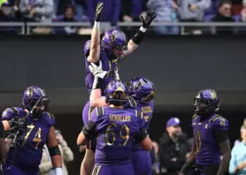 Offense puts on a show for No. 24 Wildcats vs. Rutgers 2026