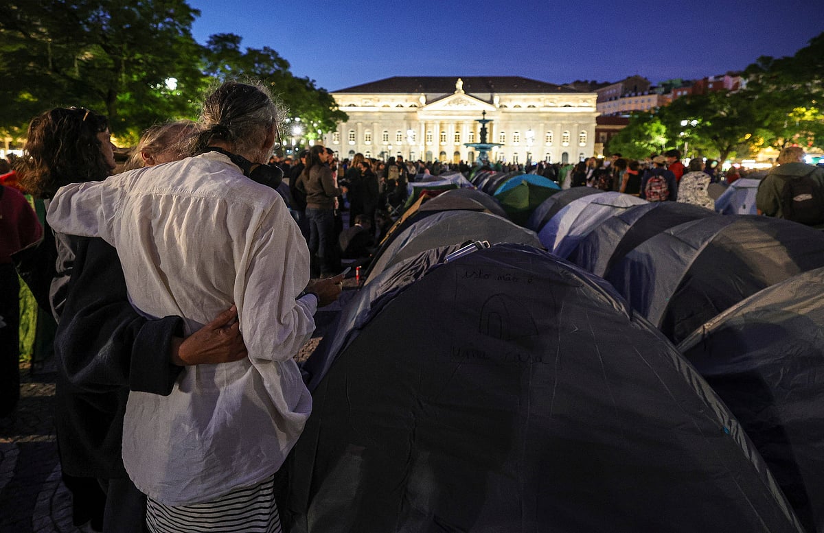 Polícia operação coordenada em lisboa e porto acabou com manifs em 10 minutos 2026 opera coordenada lisboa porto acabou com manifs minutos 1 polícia após sucessivos "avisos finais" ao longo de quase três horas, alertando os manifestantes de que teriam de desmontar... Iustitia. Bg operação coordenada em lisboa e porto acabou com manifs em 10 minutos 2026 2026-10-24 14:07:24 justiça - iustitia. Bg polícia