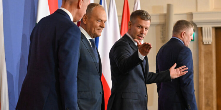 A v4 az orosz energiaimport szabályainak enyhítését kéri az eu-tól 2026