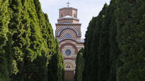 St. Simeon sits on  large campus that features a tree-flanked walkway and a serbian hall that is a separate building, also under landmark consideration.