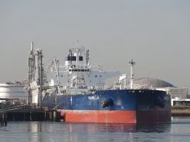 Осум морнари се исчезнати по напад на брод во близина на романскиот брег 2026 - правда - юстиция Близина на романскиот осум морнари се исчезнати по напад на брод во близина на романскиот брег 2026 osum mornari ischeznati napad brod blizina romanskiot b близина на романскиот iustitia. Bg осум членови на екипаж се водат за исчезнати откако во текот на ноќта се запали танкер во романските територијални води во црното море. Во истиот период пожар избувнал и на... Осум морнари се исчезнати по напад на брод во близина на романскиот брег 2026 2026-10-15 09:46:50 правда - юстиция близина на романскиот