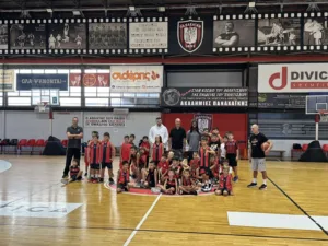 Παναχαϊκή, το δυνατό μήνυμα: Μία ομάδα. Μία καρδιά. Μία οικογένεια Παναχαϊκή, το δυνατό μήνυμα: Μία ομάδα. Μία καρδιά. Μία οικογένεια