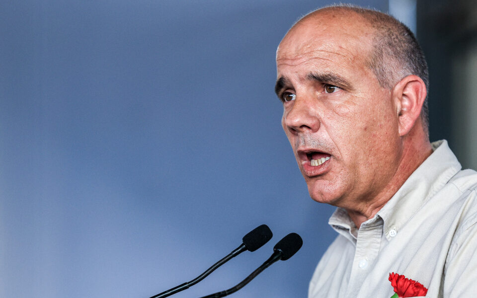 Pcp propõe fim total de propinas e taxas no ensino superior público 2026 - justiça - iustitia. Bg Valor das propinas pcp propõe fim total de propinas e taxas no ensino superior público 2026 pcp prop fim total propinas taxas ensino superior blico valor das propinas o partido comunista português (pcp) deu entrada, esta quarta-feira 21 de outubro, de um projeto lei que visa a... Iustitia. Bg pcp propõe fim total de propinas e taxas no ensino superior público 2026 2026-10-21 10:56:00 justiça - iustitia. Bg valor das propinas