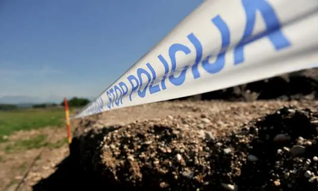 Policija sporočila podrobnosti umora v postojni 2026 - pravosodje - iustitia. Bg Policija sporočila podrobnosti policija sporočila podrobnosti umora v postojni 2026 policija sporo ila podrobnosti umora postojni 2026 policija sporočila podrobnosti piše: c. R.
včeraj ob 8. 58 je na okc pu koper poklical delavec reco in naznanil, da so na naslovu na območju... Iustitia. Bg policija sporočila podrobnosti umora v postojni 2026 2026-10-23 13:23:46 pravosodje - iustitia. Bg policija sporočila podrobnosti