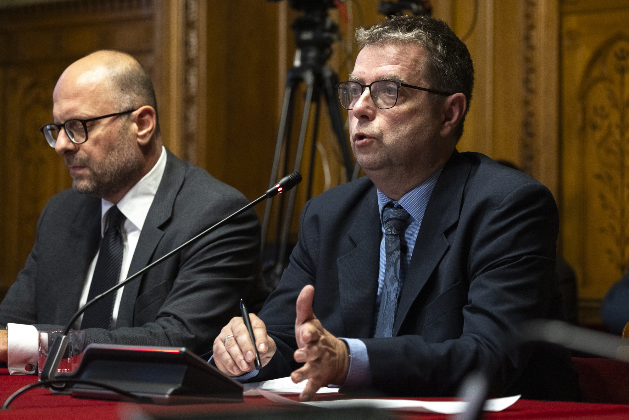 Politikailag befolyásolt legfőbb ügyészségi utasításokról és titkosszolgálati kavarásokról beszélt a volt főügyész a parlament előtt 2026 - igazságszolgáltatás - iustitia. Bg Fürcht politikailag befolyásolt legfőbb ügyészségi utasításokról és titkosszolgálati kavarásokról beszélt a volt főügyész a parlament előtt 2026 politikailag befoly solt legf szs utas sokr titkosszolg fürcht „kapott-e ön valaha felettesétől politikailag befolyásolt utasítást? ” –... Iustitia. Bg politikailag befolyásolt legfőbb ügyészségi utasításokról és titkosszolgálati kavarásokról beszélt a volt főügyész a parlament előtt 2026 2026-10-21 19:23:16 igazságszolgáltatás - iustitia. Bg fürcht