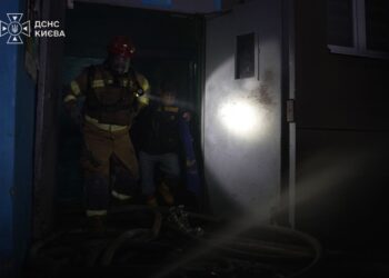 Пожары в пяти районах киева и трое погибших: гсчс публикует последствия ночной атаки рф 2026