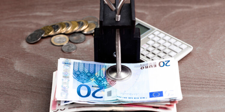 Premier janša za uveljavitev davčne razbremenitve dela 2026